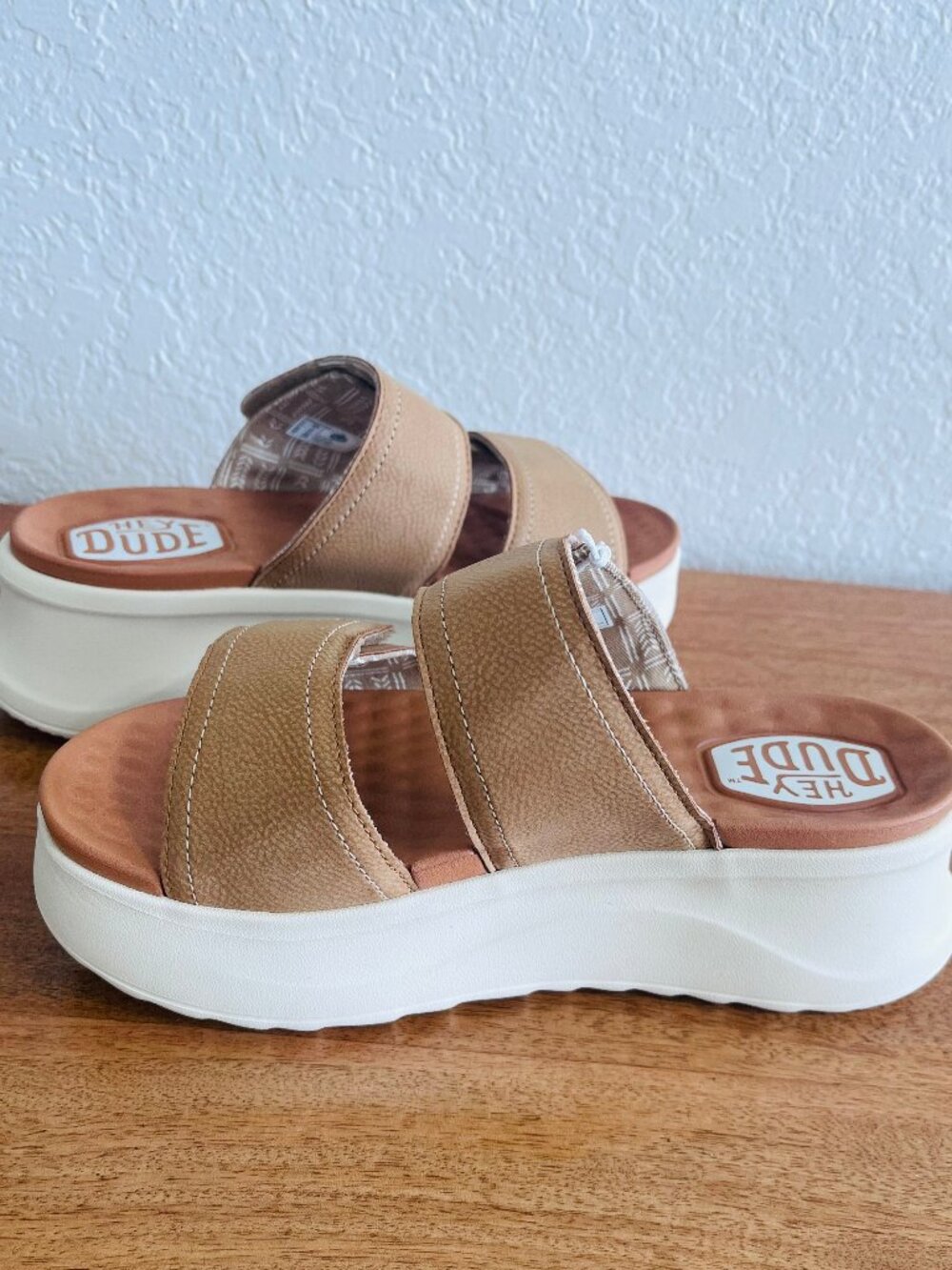 NEW! Hey Dude Del Ray Classic Slides Platform Sandals Tan 6 - Picture 10 of 13
